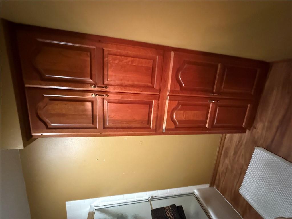 2604 Country Club Circle Property Photo 14