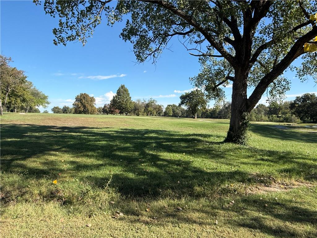 2604 Country Club Circle Property Photo 27