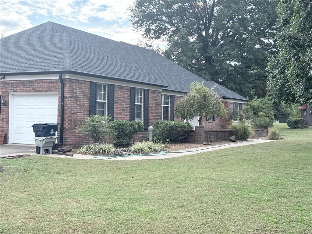 2604 Country Club Circle Property Photo 35
