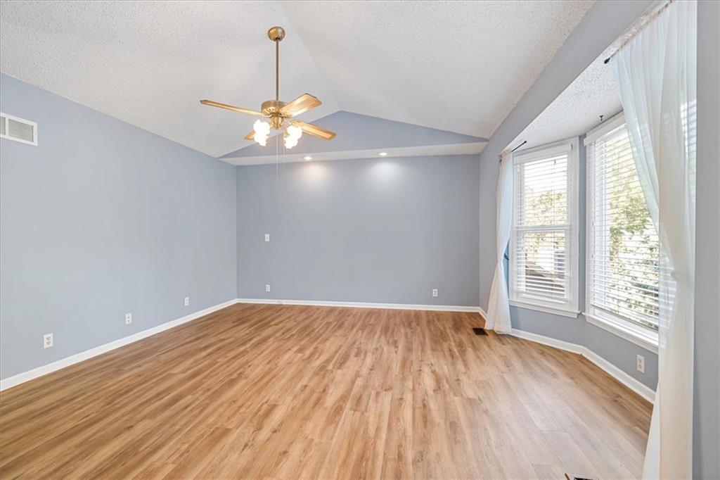 1425 N Hunter Drive Property Photo 13