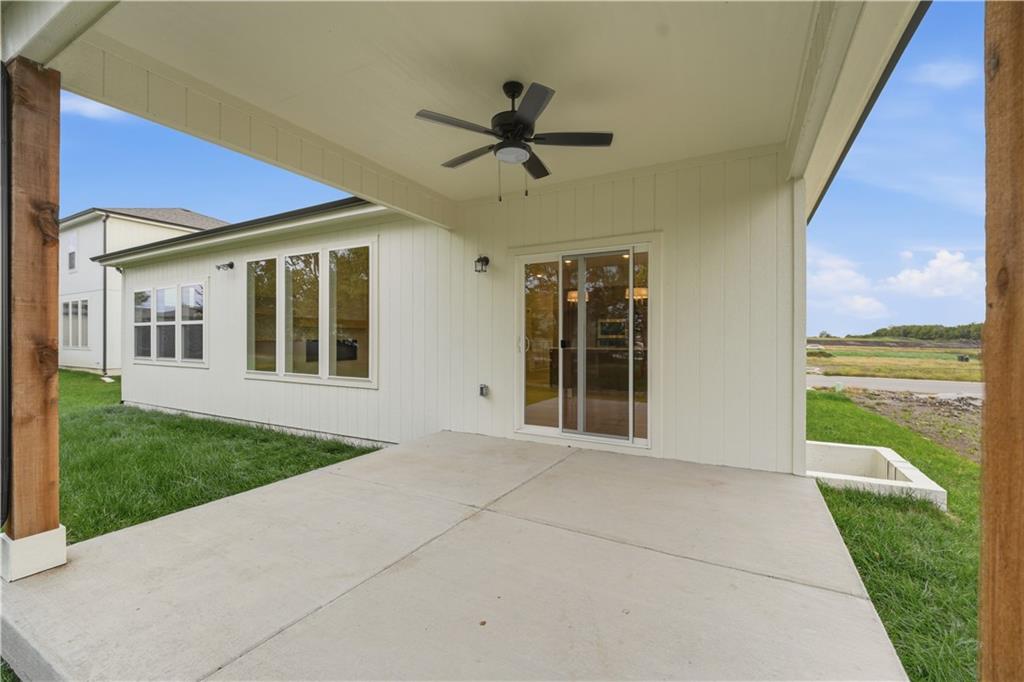 18580 W 195th Street Property Photo 9