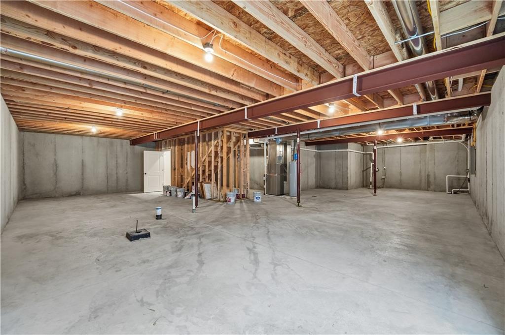 18580 W 195th Street Property Photo 45