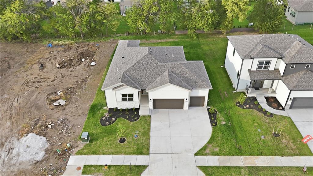 18580 W 195th Street Property Photo 52