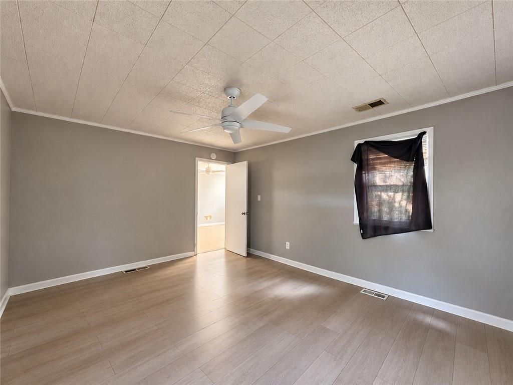 3118 Spruce Avenue Property Photo 6