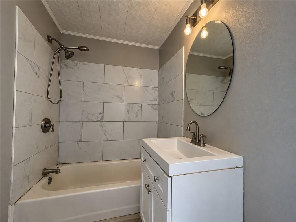3118 Spruce Avenue Property Photo 9