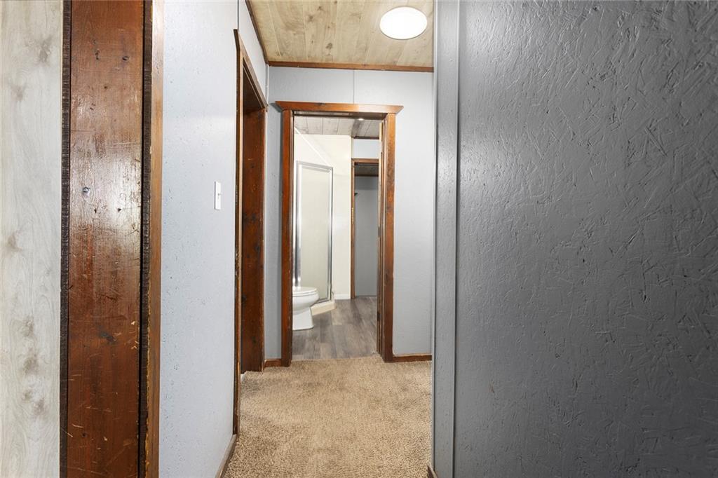 724 Seneca Street Property Photo 6