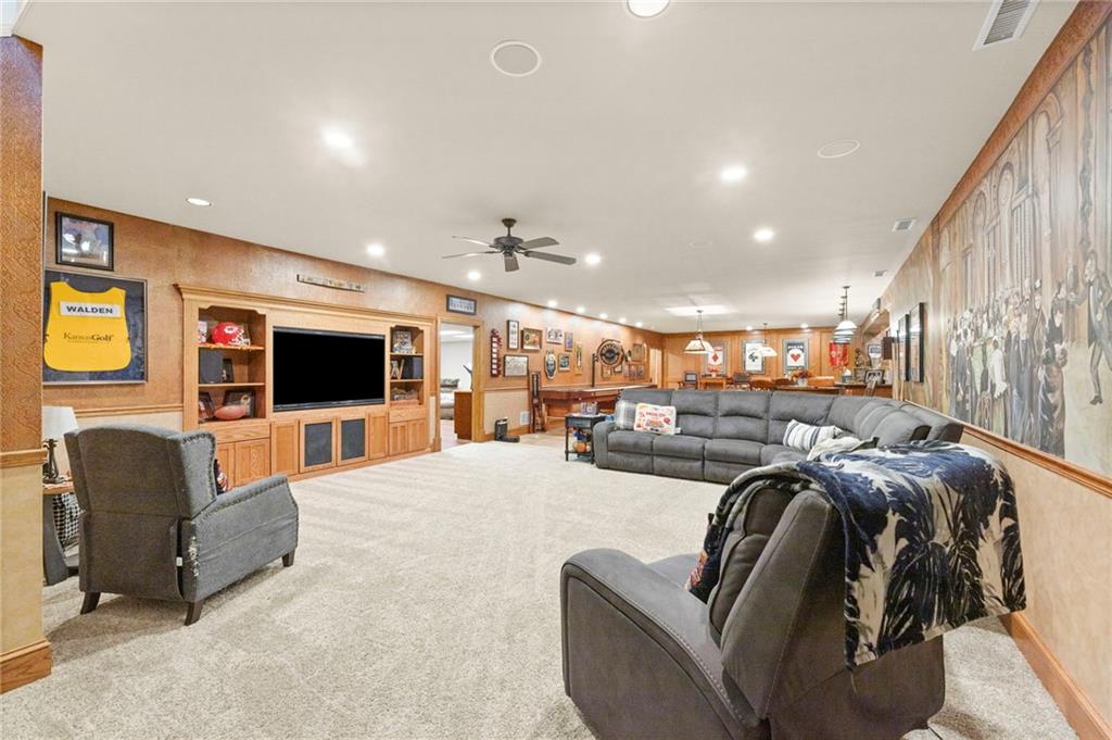 2122 N Cottonwood Street Property Photo 43