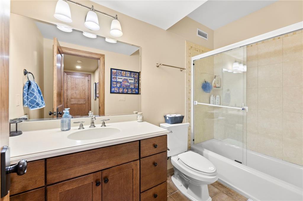 2122 N Cottonwood Street Property Photo 46
