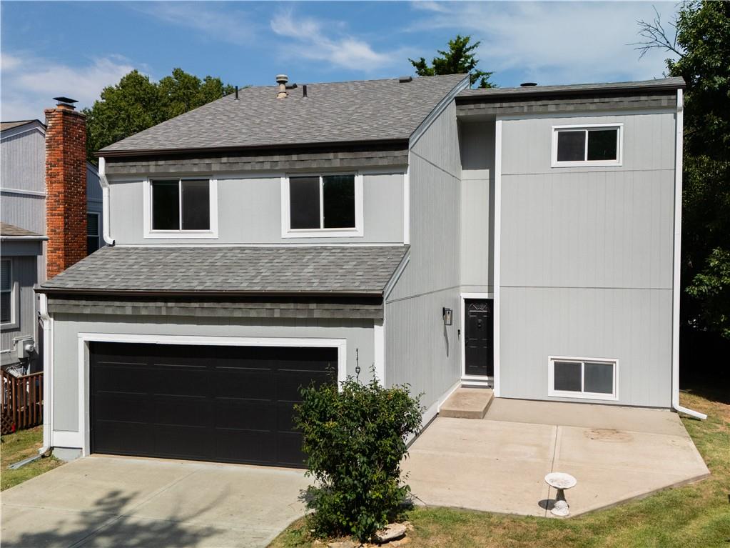 11915 W 66th Terrace Property Photo 1