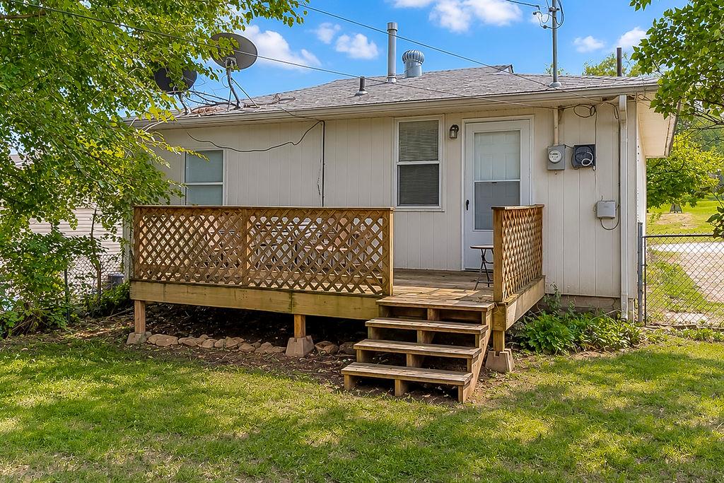 1208 Ne 46th Terrace Property Photo 14