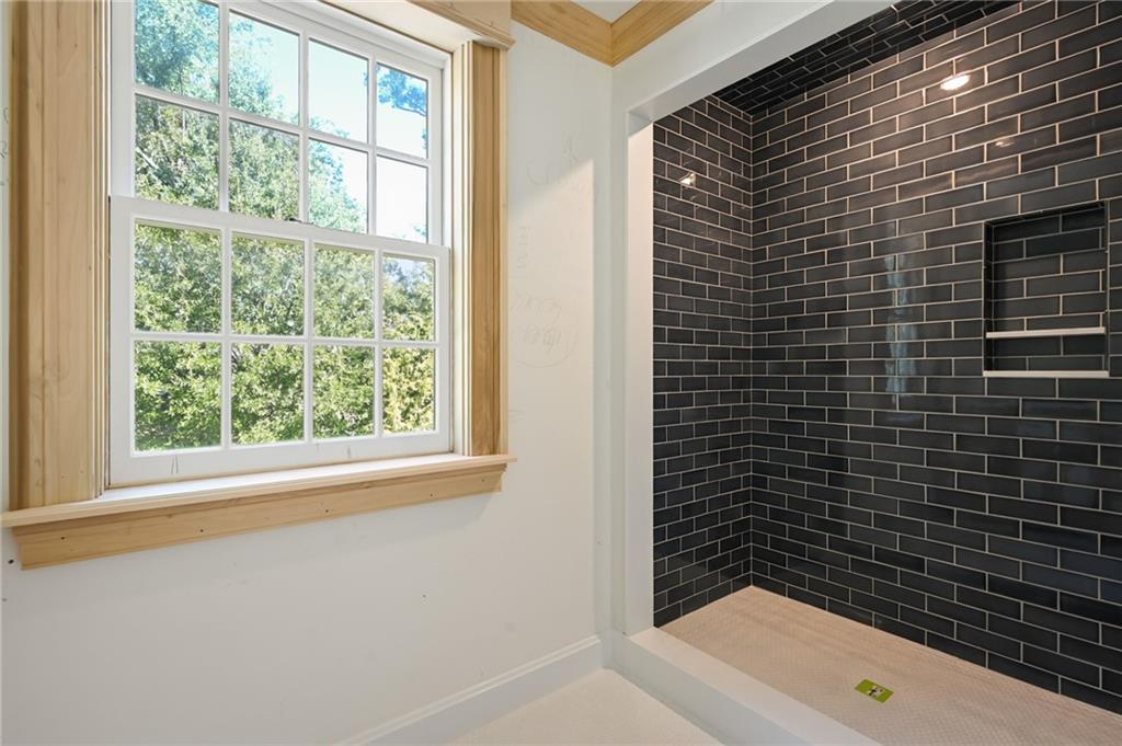 6632 Wenonga Road Property Photo 28