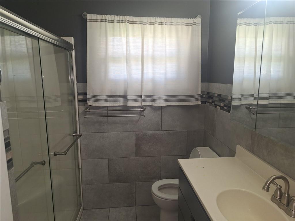 7508 N Highland Avenue Property Photo 12