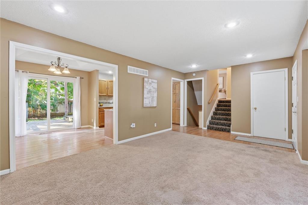 1819 S Stagecoach Drive Property Photo 8