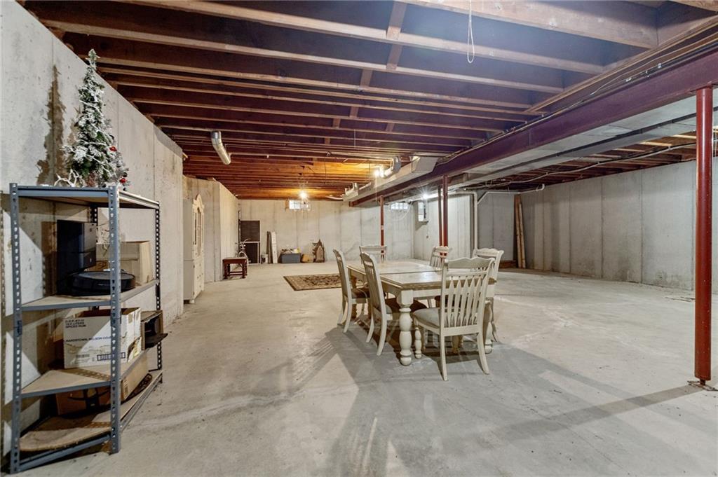 1005 W Main Street Property Photo 31