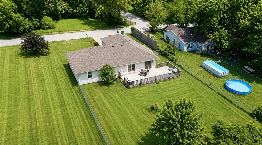 411 10th Street Property Photo 9