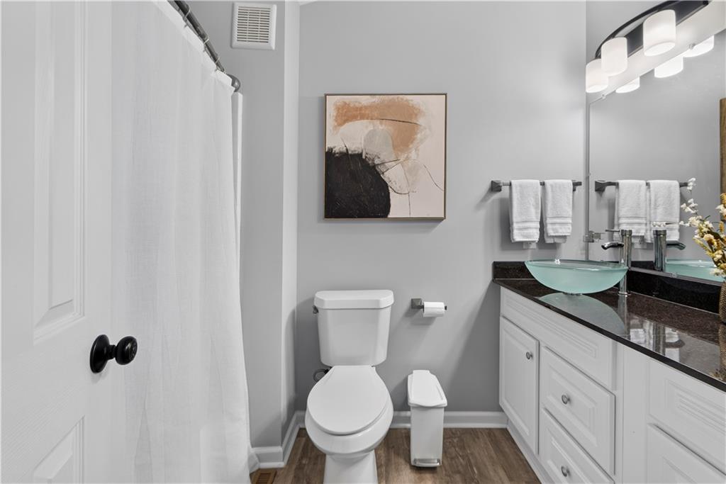 2539 S 45th Street Property Photo 15