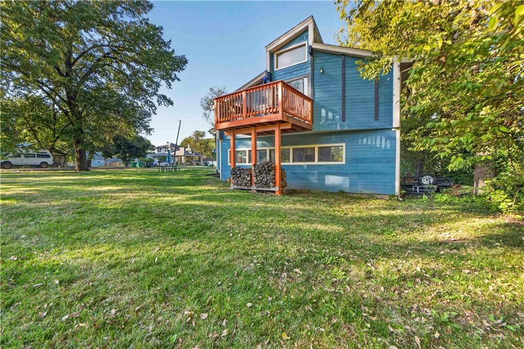 2539 S 45th Street Property Photo 25