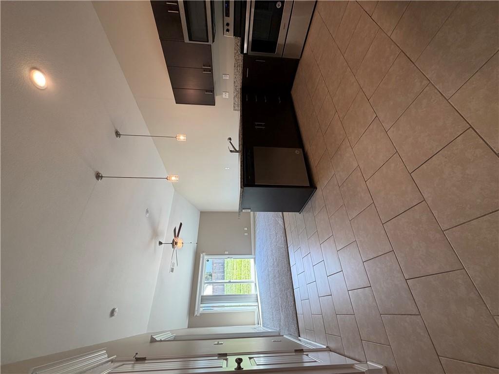 3503 Nw 93rd Street Property Photo 8