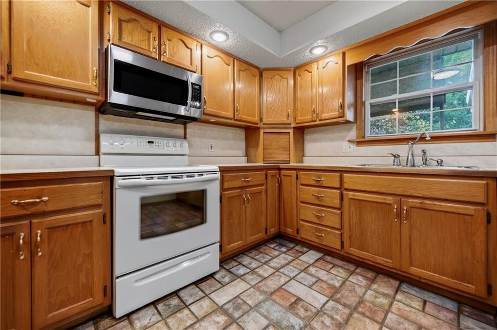 33 Bryant Road Property Photo 16