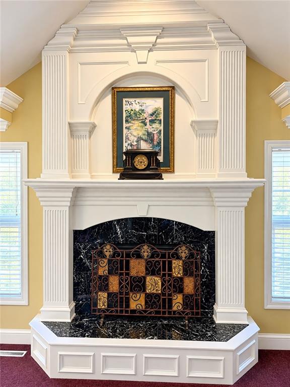 801 Sw Graystone Drive Property Photo 2