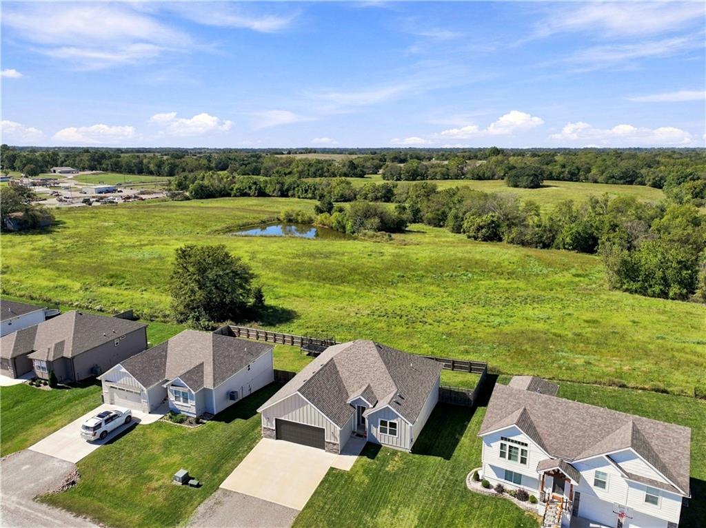 70 Se 451 Road Property Photo 69