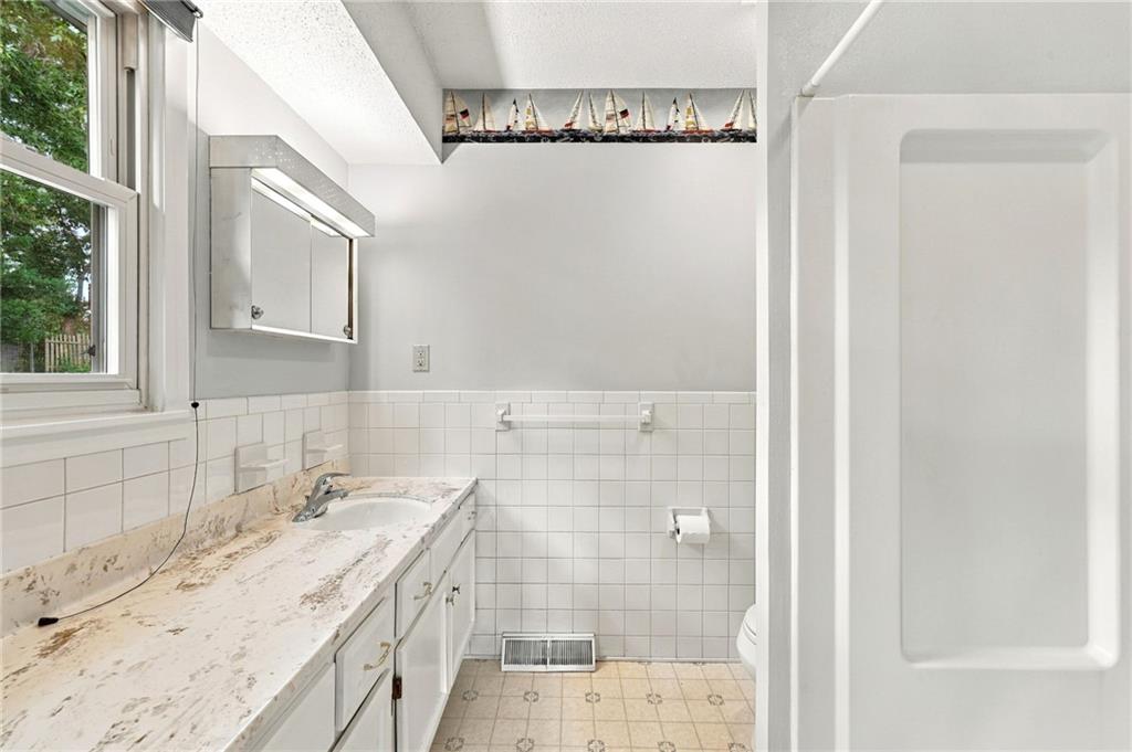 7724 Nw Eastside Drive Property Photo 37