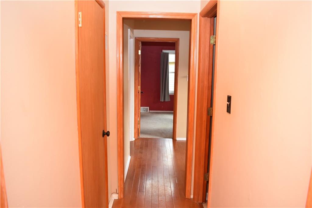 225 King Street Property Photo 18