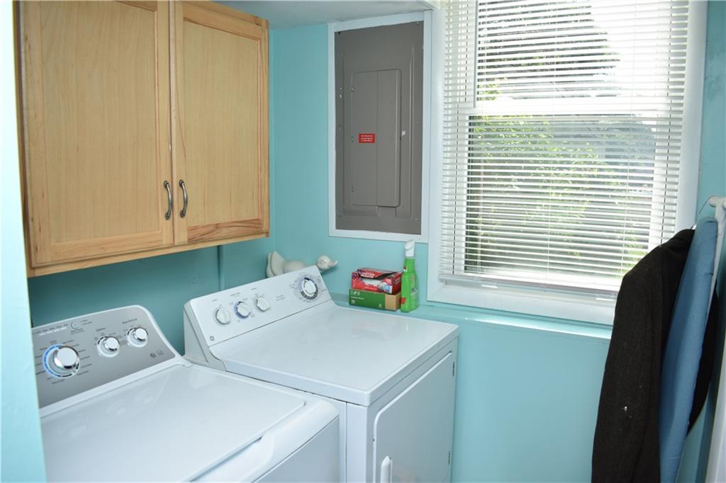 225 King Street Property Photo 21