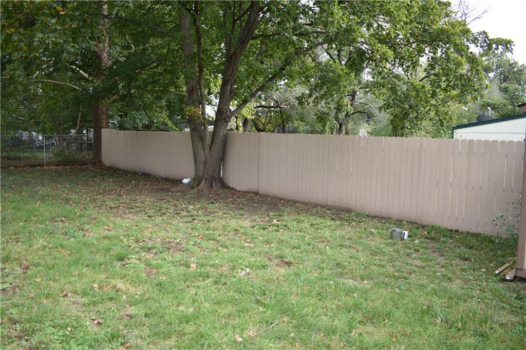 225 King Street Property Photo 23