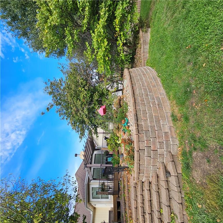 210 Porter Drive Property Photo 2