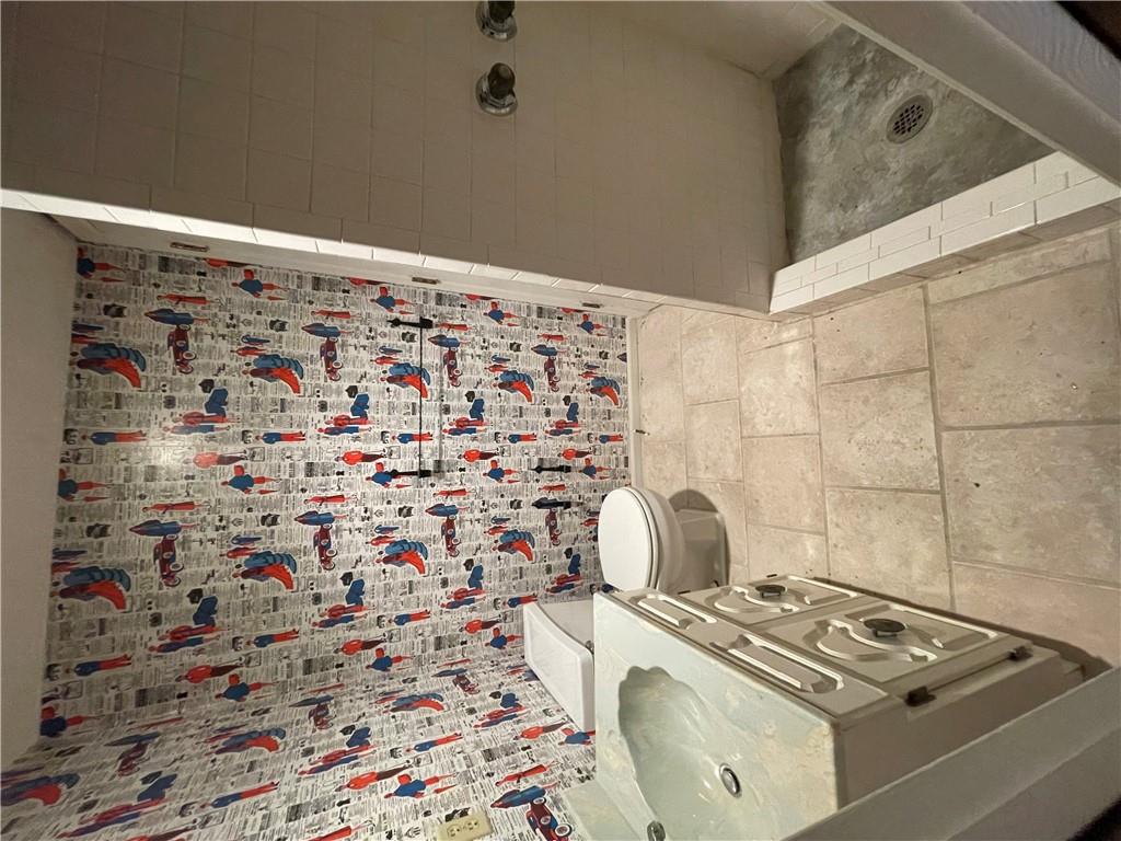 6926 W 101st Street Property Photo 17