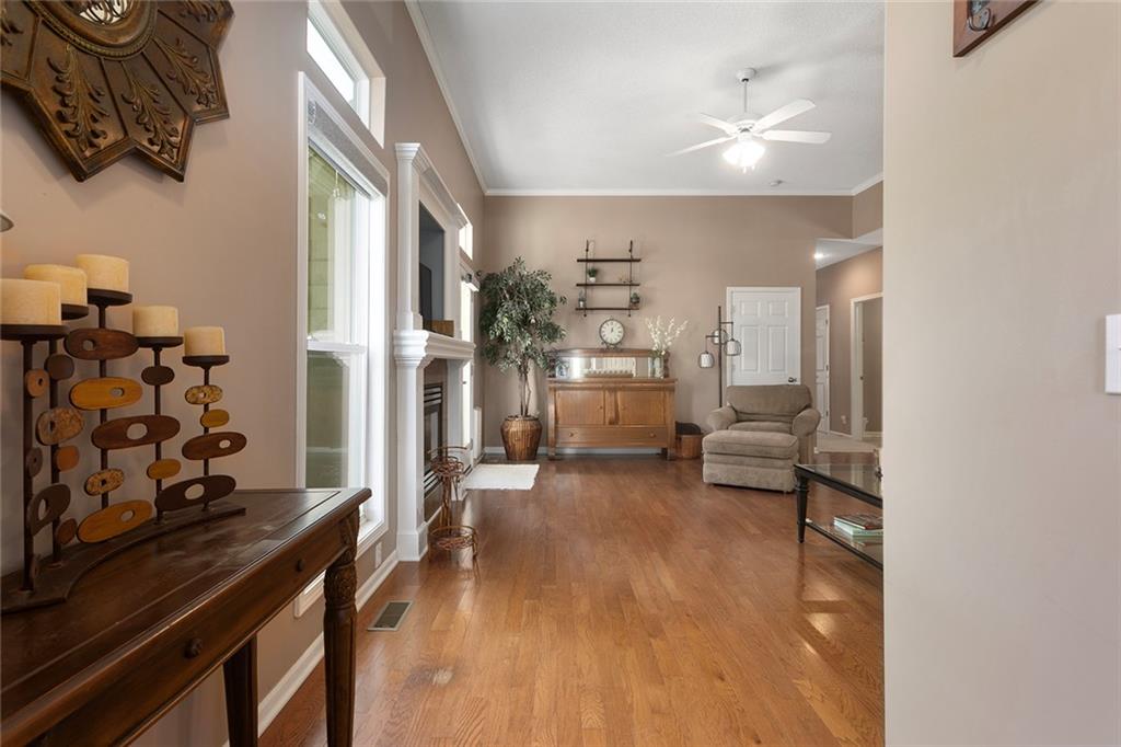 22541 W 72nd Street Property Photo 3