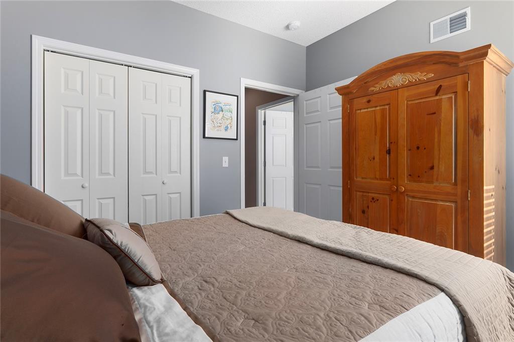 22541 W 72nd Street Property Photo 19