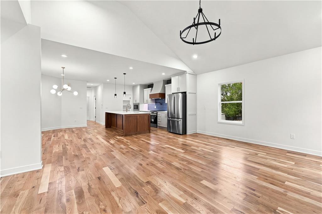 2730 S 37th Street Property Photo 6
