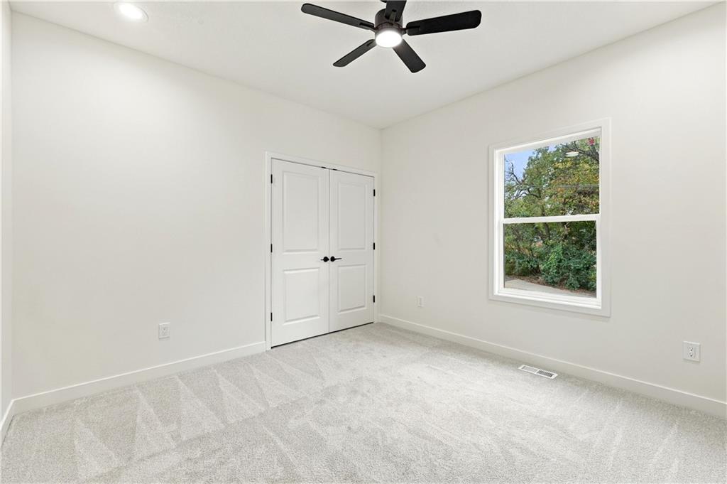 2730 S 37th Street Property Photo 28