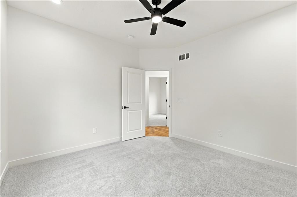 2730 S 37th Street Property Photo 29