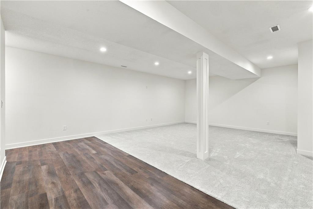 2730 S 37th Street Property Photo 36