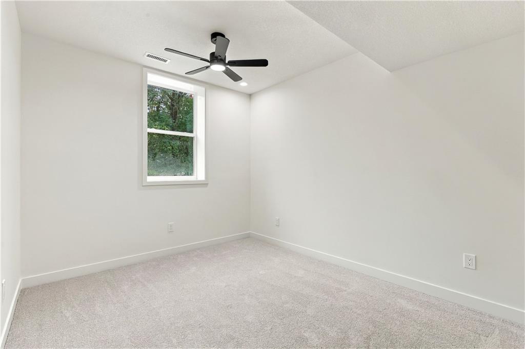 2730 S 37th Street Property Photo 43