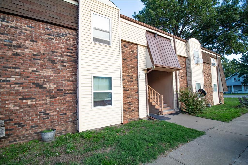 205 Grant Street Property Photo 2