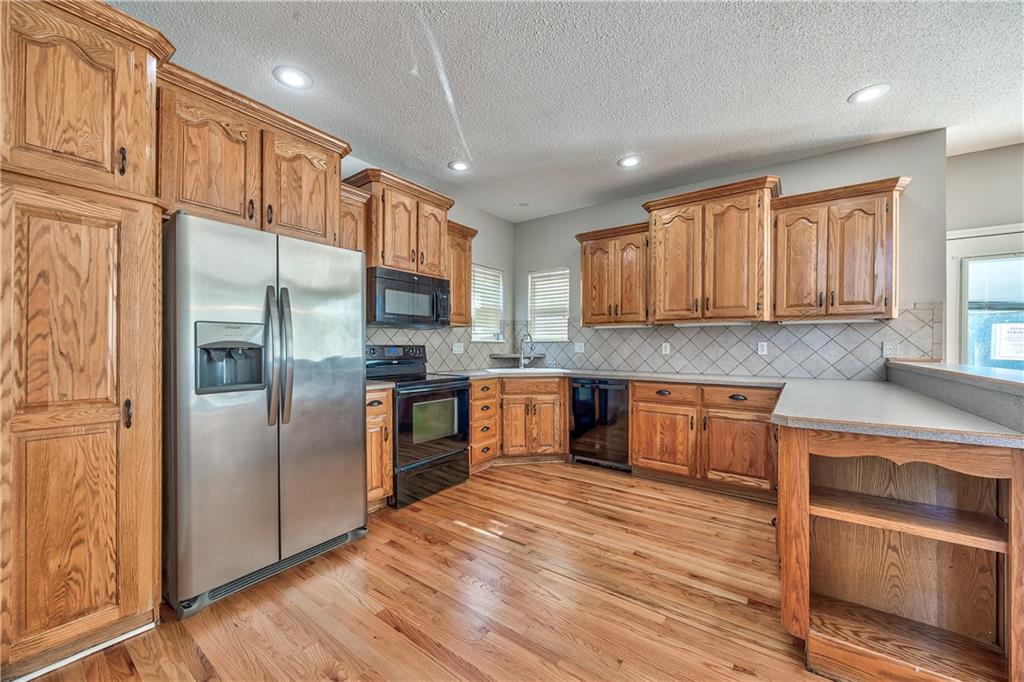 17903 W 158th Street Property Photo 10