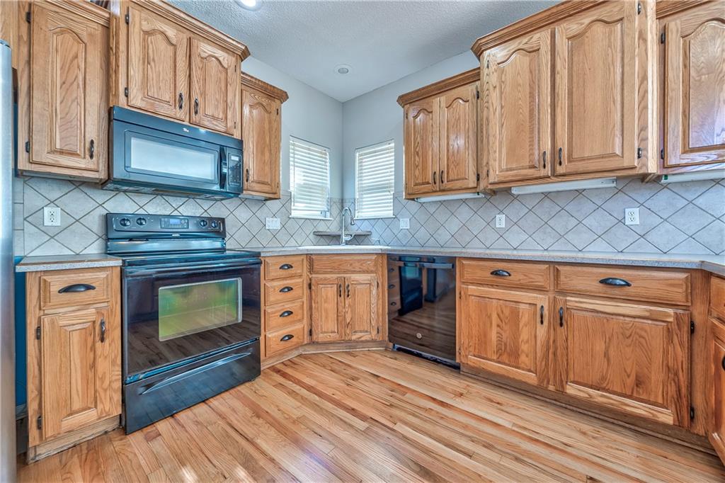 17903 W 158th Street Property Photo 11