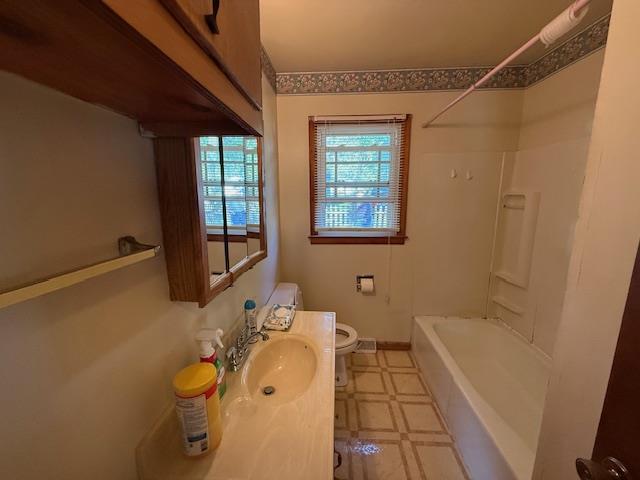1114 W 3rd Street Property Photo 12