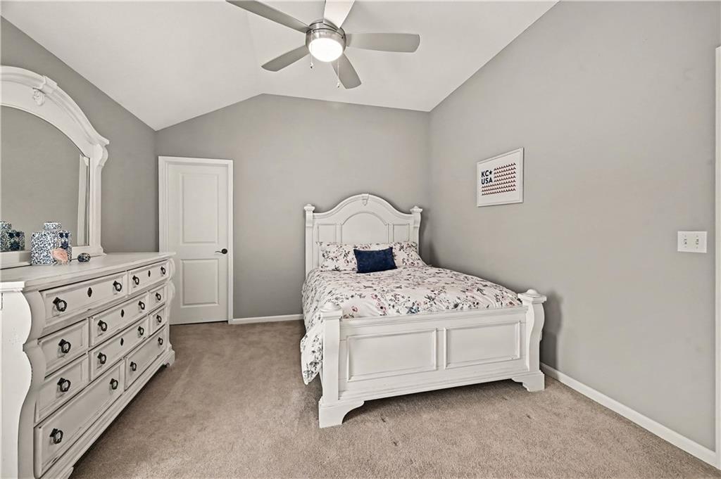 10812 W 153rd Street Property Photo 34
