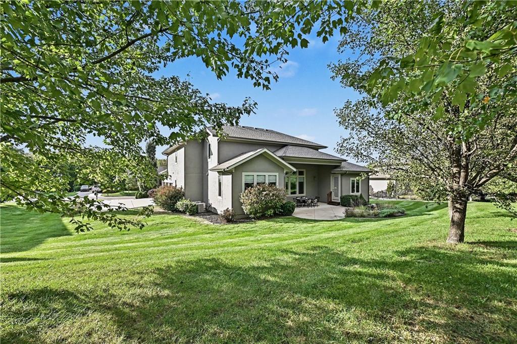 10812 W 153rd Street Property Photo 45