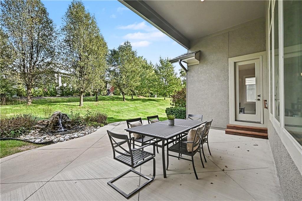 10812 W 153rd Street Property Photo 48