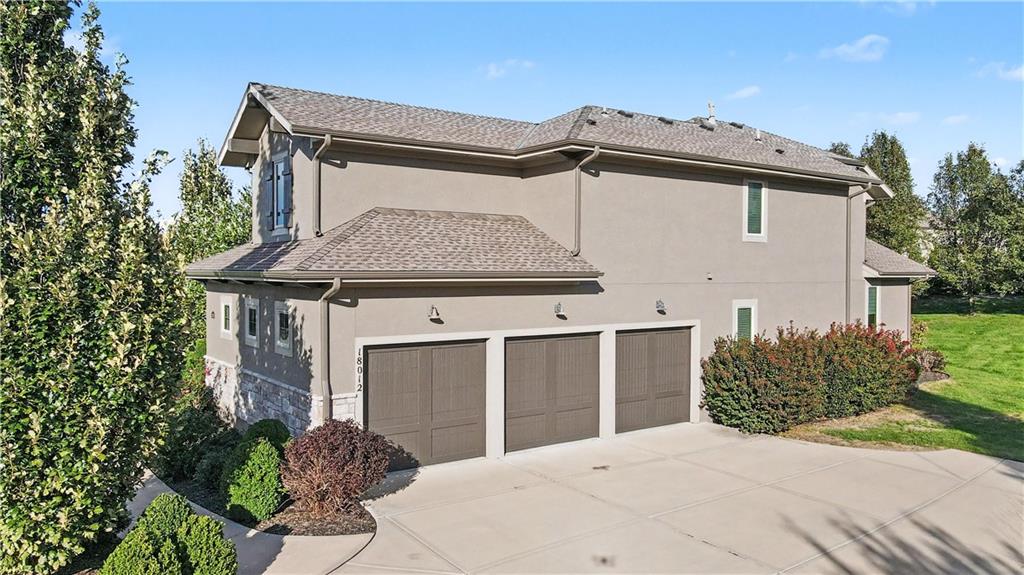 10812 W 153rd Street Property Photo 49