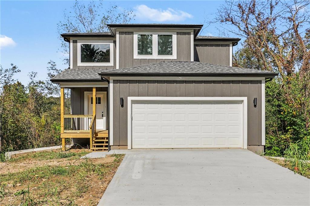 5516 NW Verlin Drive Property Photo 1