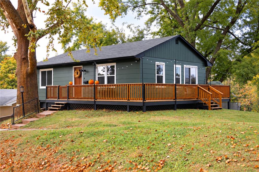 116 S Elm Street Property Photo 3