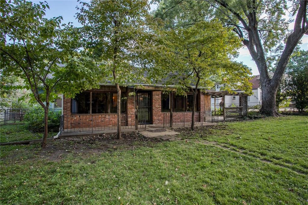 9007 E 68th Street Property Photo 5