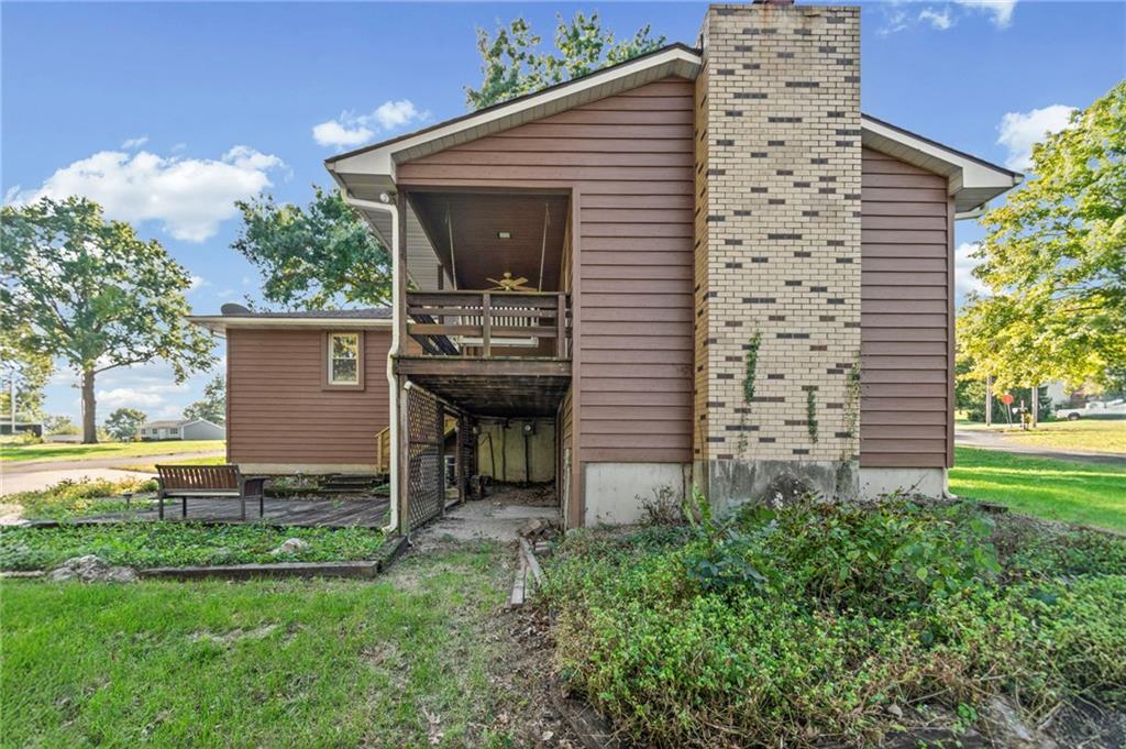 1003 N Garner Street Property Photo 3